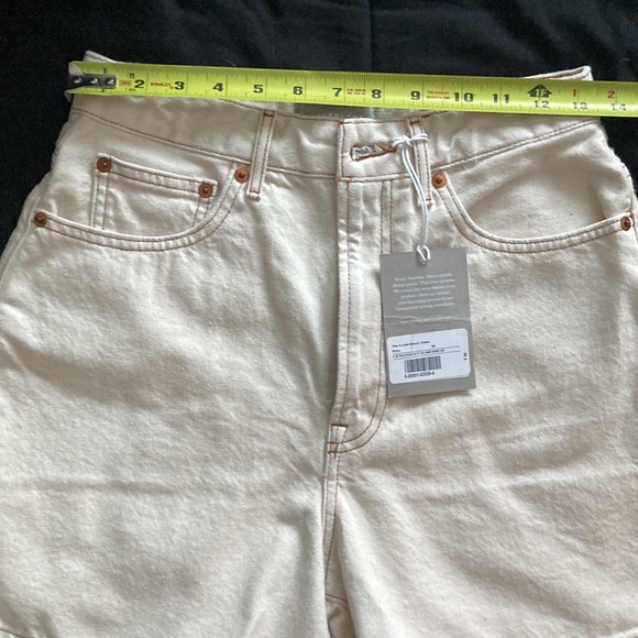 Everlane The A-Line Denim Short in Ecru - Picture 4 of 10